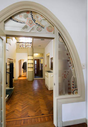 Centrale hal van een villa aan het A.Â Hahnplantsoen (1930)